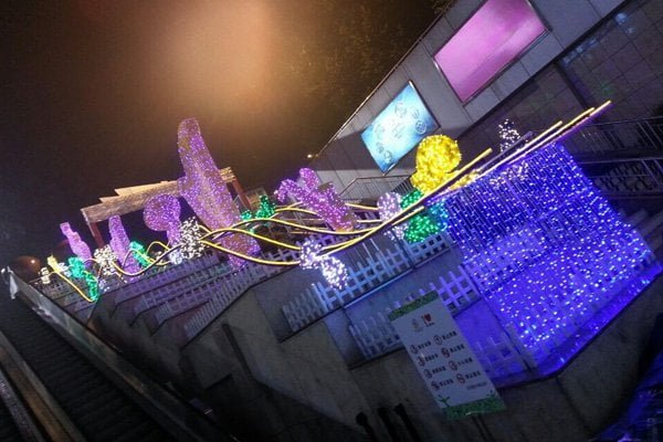 Designed for public spaces, seasonal campaigns, and high-traffic venues.